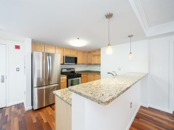 700 1st St 12N, Hoboken NJ 07030