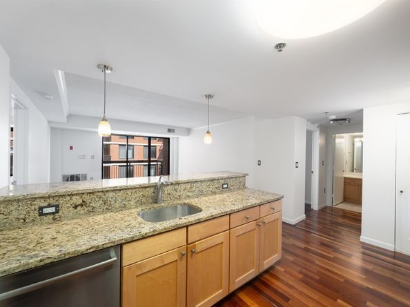700 1st St 12N, Hoboken NJ 07030