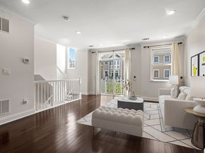 293 Roslyn Ct, West New York NJ 07087