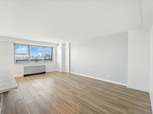 6600 Blvd East 15B, West New York NJ 07093