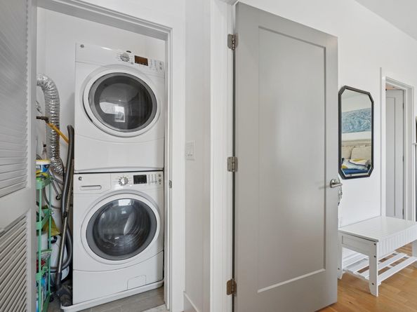 382 7th St 4, Jersey City NJ 07302