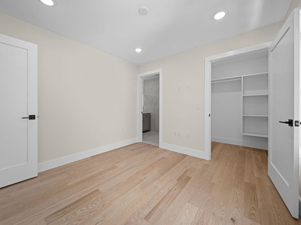 27 Graham St, Jersey City NJ 07306