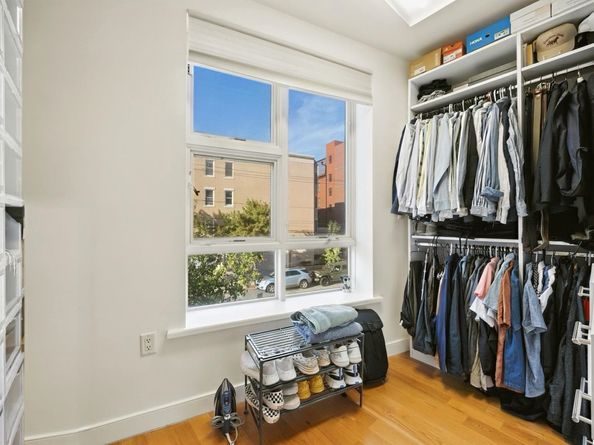 296 Grand St 1A, Jersey City NJ 07302