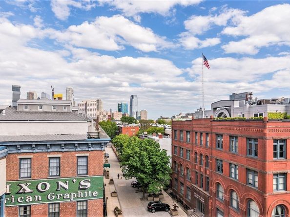 357 Varick St 123B, Jersey City NJ 07302