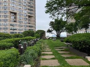 7002 Blvd East 33L, Guttenberg NJ 07093