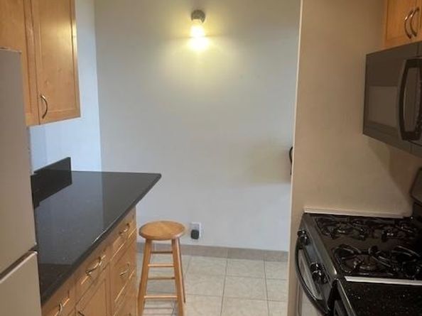 7002 Blvd East 33L, Guttenberg NJ 07093