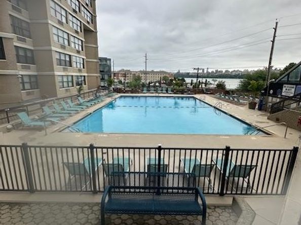 7002 Blvd East 33L, Guttenberg NJ 07093