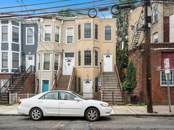 493 Mercer St