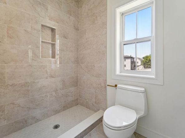 90 East 27th St, Bayonne NJ 07002