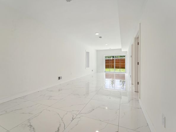 90 East 27th St, Bayonne NJ 07002