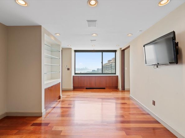 200 Old Palisade Rd PH 4/5, Fort Lee NJ 07024