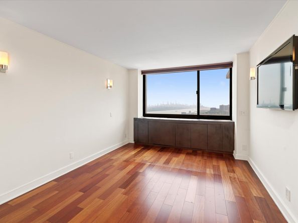 200 Old Palisade Rd PH 4/5, Fort Lee NJ 07024