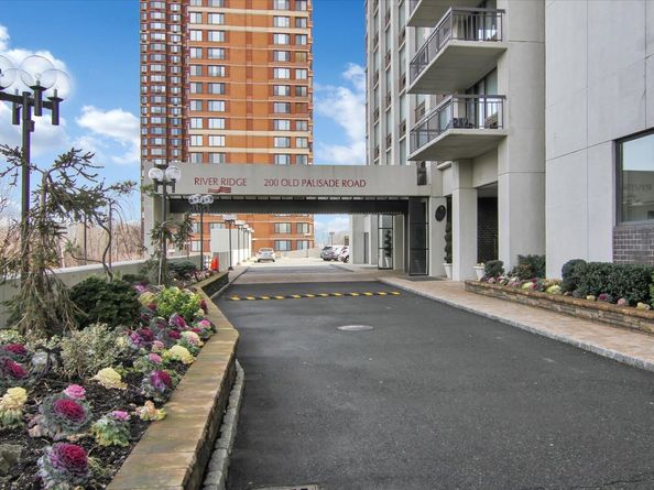 200 Old Palisade Rd PH 4/5, Fort Lee NJ 07024
