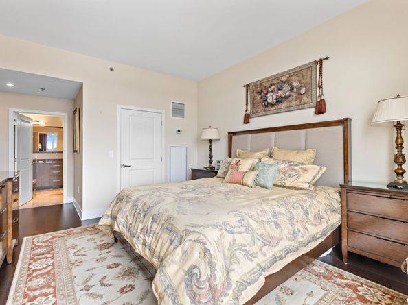 1100 Maxwell Lane PH1213, Hoboken NJ 07030