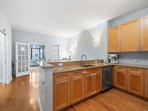 105 Greene St 1001, Jersey City NJ 07302