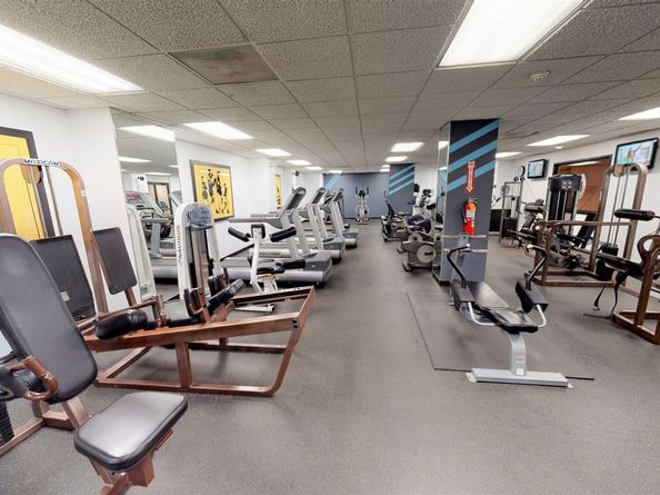 1502 Harmon Cove Tower 1502, Secaucus NJ 07094