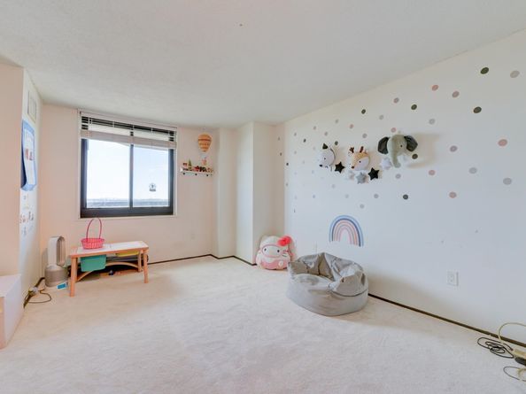 1502 Harmon Cove Tower 1502, Secaucus NJ 07094