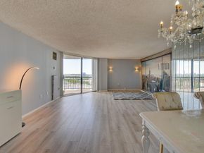 1502 Harmon Cove Tower 1502, Secaucus NJ 07094