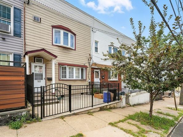 163 Lincoln St, Jersey City NJ 07307
