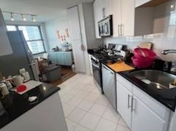7000 Blvd East 33K, Guttenberg NJ 07093