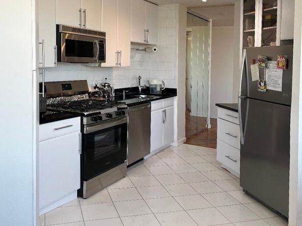 7000 Blvd East 33K, Guttenberg NJ 07093