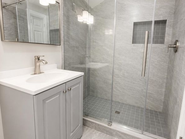 74 West 52nd St, Bayonne NJ 07002