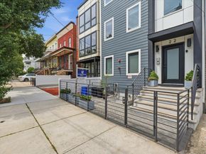 22 Lincoln St 3, Jersey City NJ 07307