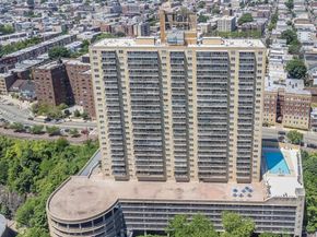 6600 Blvd East 19L, West New York NJ 07093