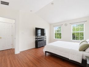 7 Atlas Ct, Jersey City NJ 07305
