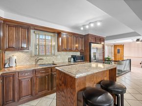 900 79th St, North Bergen NJ 07047