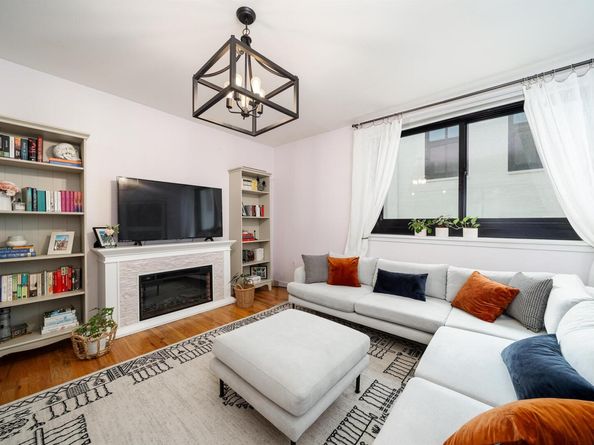 518-530 Gregory Ave B306, Weehawken NJ 07086