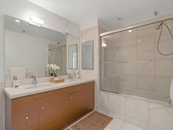 3219 City Pl, Edgewater NJ 07020