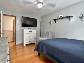 7105 Durham Ave, North Bergen NJ 07047-4570