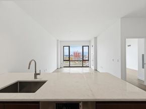 75 Park Lane South 1904, Jersey City NJ 07310