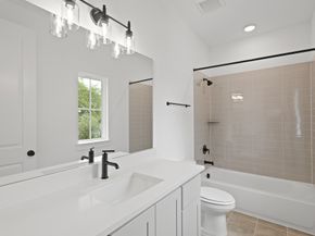 1827 Chantilly Lane, Houston TX 77018
