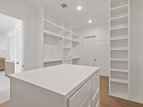 1827 Chantilly Lane, Houston TX 77018