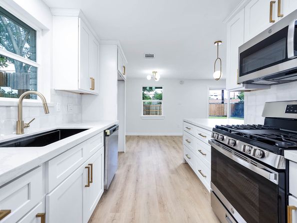 5730 Alvarado Drive, Houston TX 77035