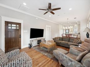 320 W 10th Street, Houston TX 77008