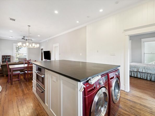 320 W 10th Street, Houston TX 77008