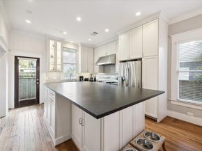 320 W 10th Street, Houston TX 77008