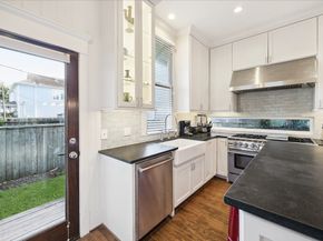 320 W 10th Street, Houston TX 77008