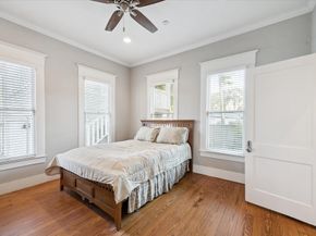 320 W 10th Street, Houston TX 77008