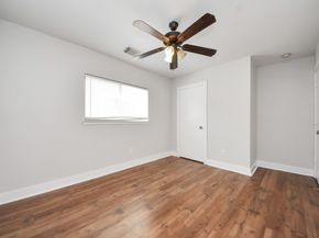 11930 Chanteloup dr, Houston TX 77047