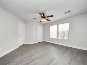 11930 Chanteloup dr, Houston TX 77047