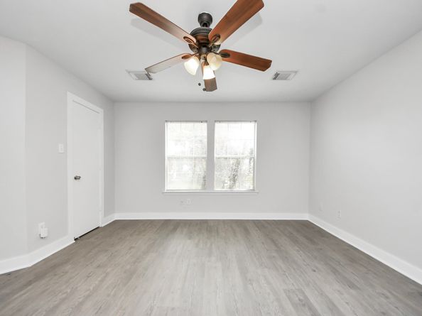 11930 Chanteloup dr, Houston TX 77047