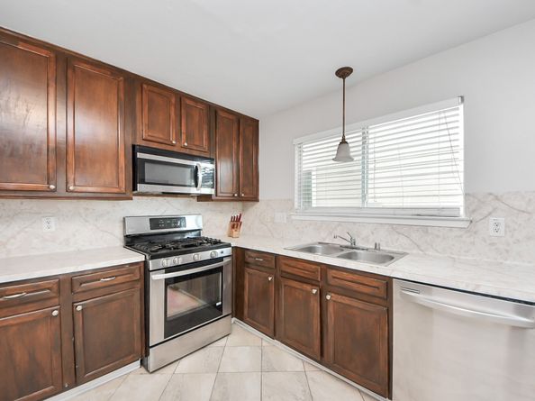 11930 Chanteloup dr, Houston TX 77047