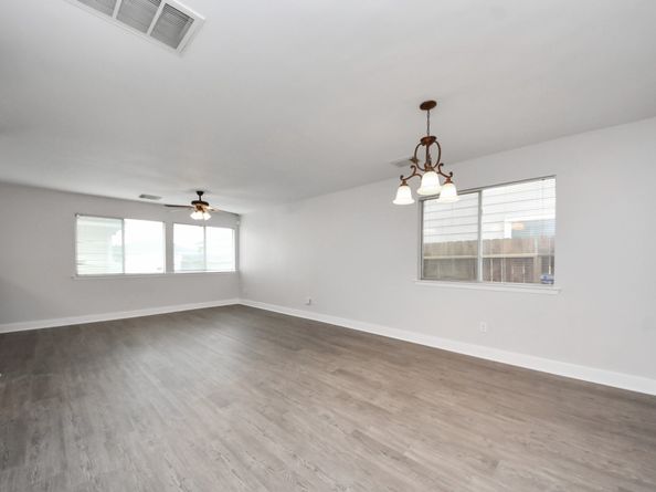 11930 Chanteloup dr, Houston TX 77047