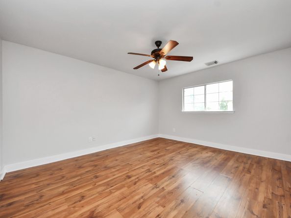 11930 Chanteloup dr, Houston TX 77047