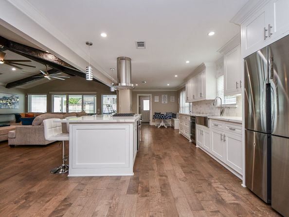 5507 S Braeswood Boulevard, Houston TX 77096