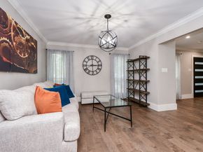 5507 S Braeswood Boulevard, Houston TX 77096